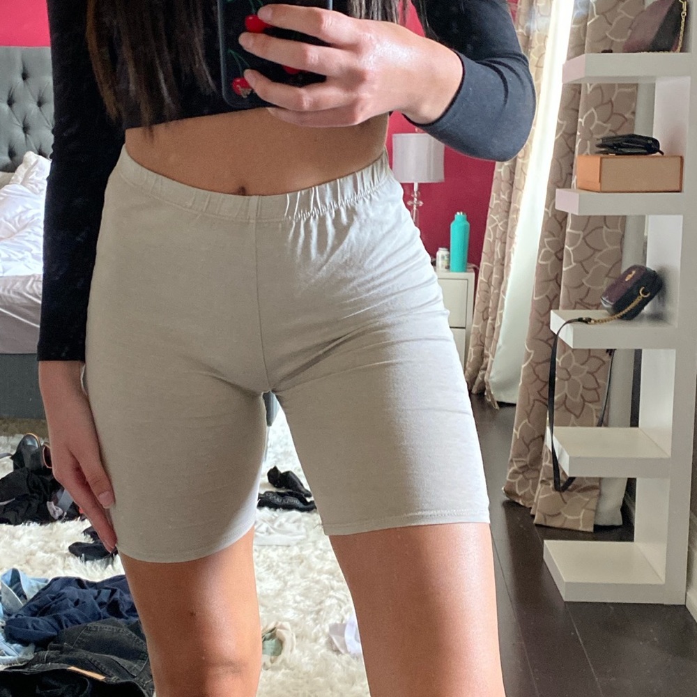 Cream biker shorts